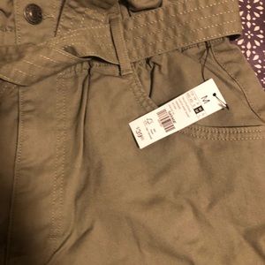 Garage shorts with belt